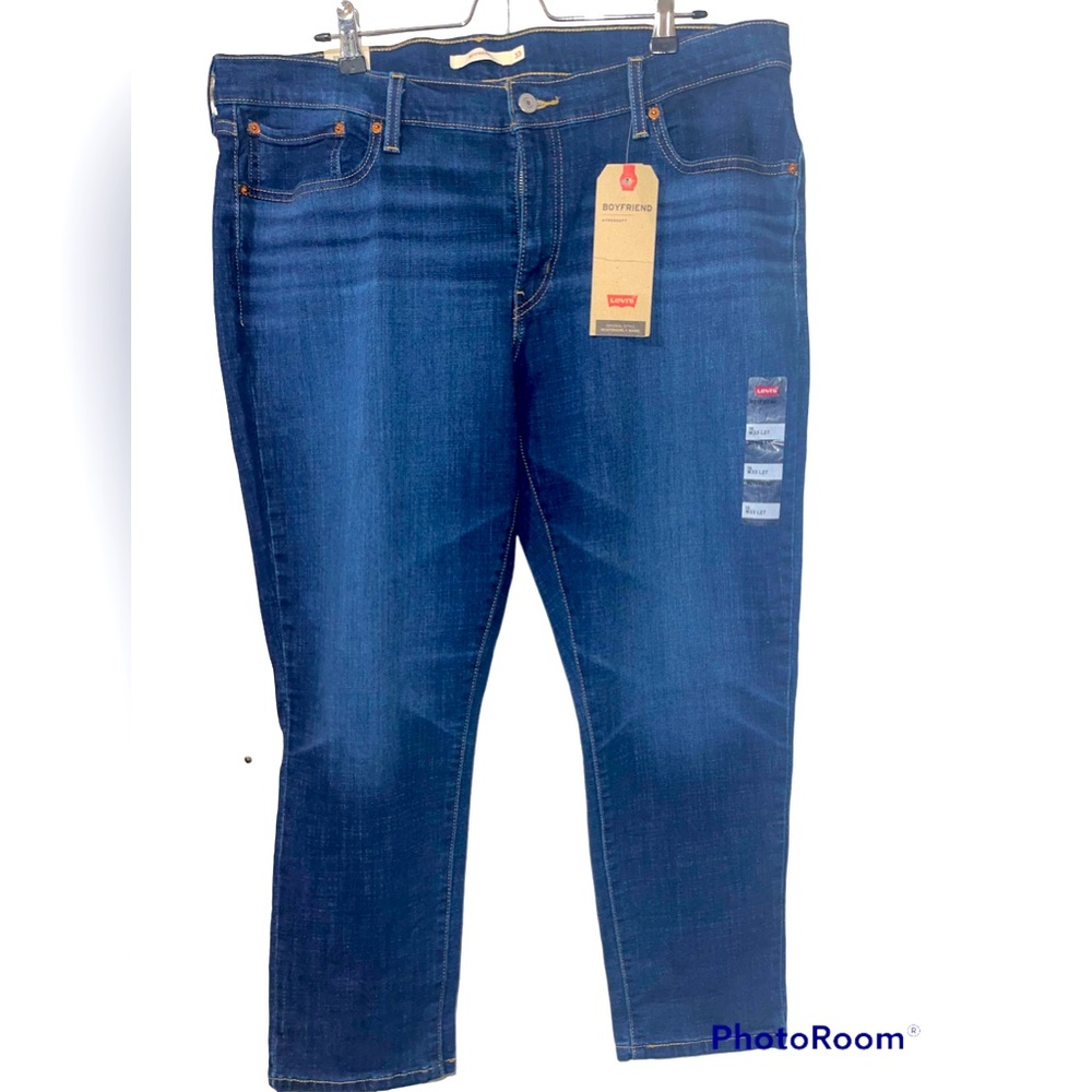 Levi’s pants